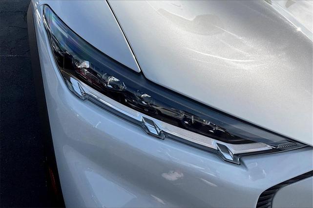 Photo of 2022 Space White Metallic Ford Mustang Mach-E