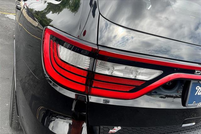 Photo of 2022 DB Black Crystal Clearcoat Dodge Durango