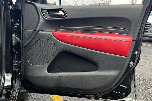 Photo of 2022 DB Black Crystal Clearcoat Dodge Durango