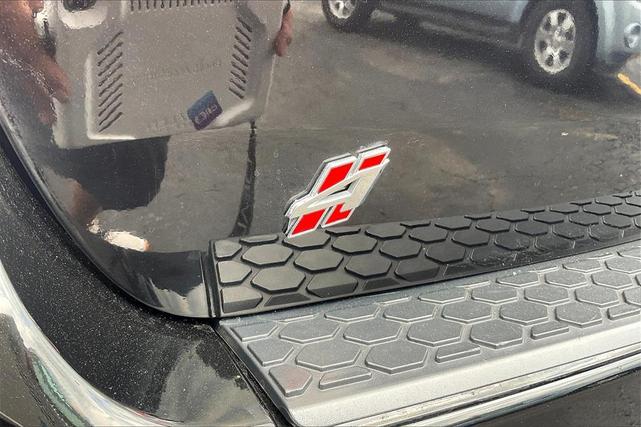 Photo of 2022 DB Black Crystal Clearcoat Dodge Durango
