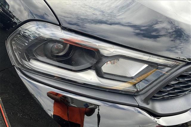 Photo of 2022 DB Black Crystal Clearcoat Dodge Durango