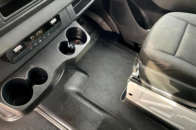 Photo of 2021 White Mercedes-Benz Sprinter 2500