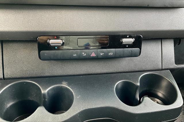 Photo of 2021 White Mercedes-Benz Sprinter 2500