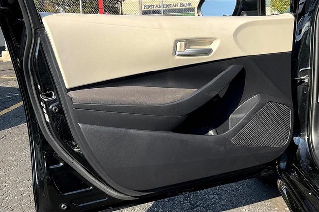 Photo of 2020 Black Sand Pearl Toyota Corolla
