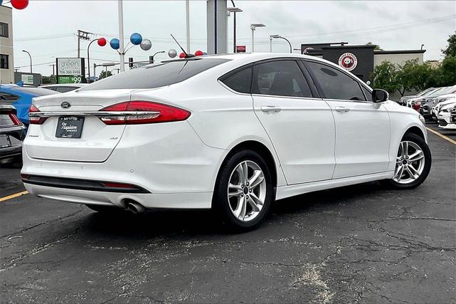 Photo of 2018 White Ford Fusion