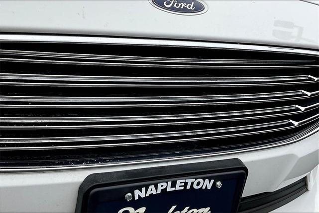 Photo of 2018 White Ford Fusion
