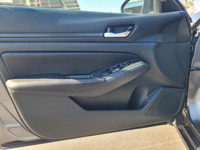 Photo of 2024 Gun Metallic Nissan Altima