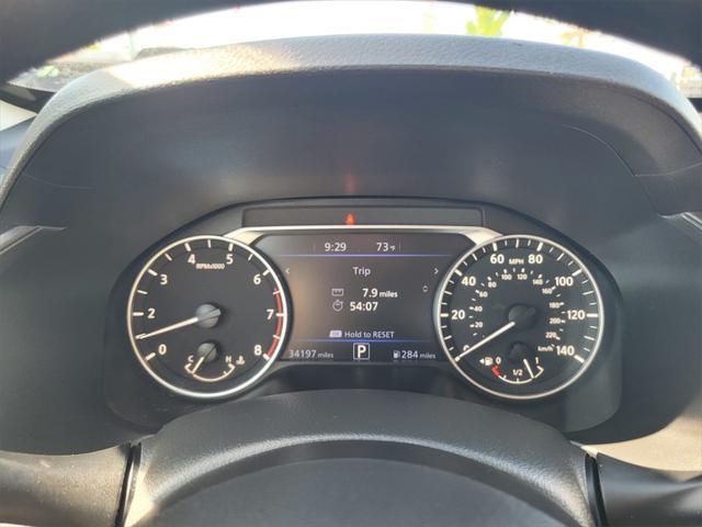 Photo of 2024 Gun Metallic Nissan Altima