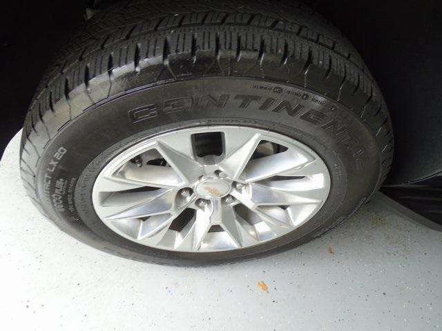 Photo of 2024 Dark Ash Metallic Chevrolet Suburban