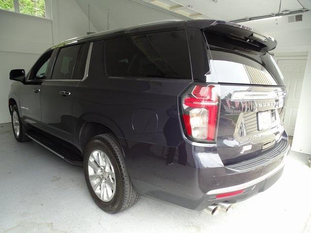 Photo of 2024 Dark Ash Metallic Chevrolet Suburban