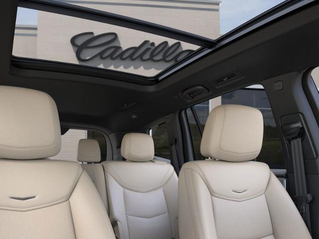 Photo of 2025 Emerald Cadillac XT6