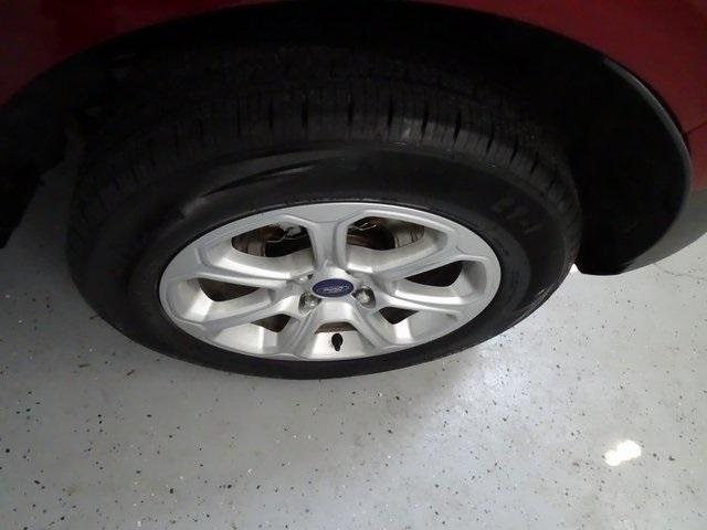 Photo of 2021 Ruby Red Metallic Tinted Clearcoat Ford EcoSport
