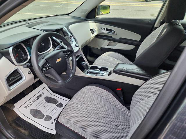 Photo of 2017 GRY Chevrolet Equinox