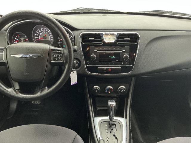 Photo of 2013 Maroon Chrysler 200