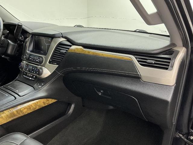 Photo of 2017 Black GMC Yukon XL