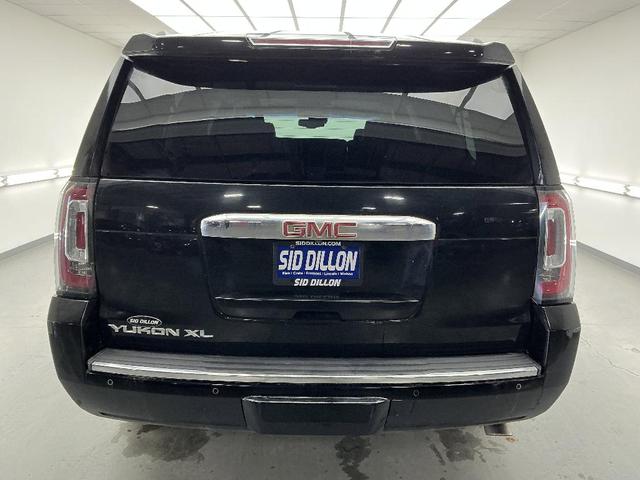 Photo of 2017 Black GMC Yukon XL
