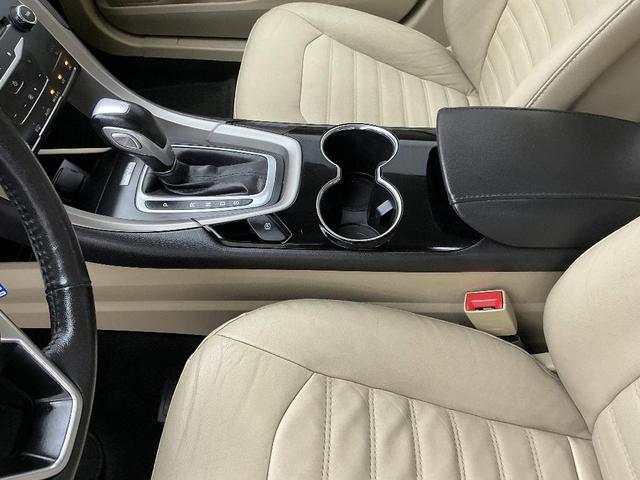 Photo of 2014 Orange Ford Fusion