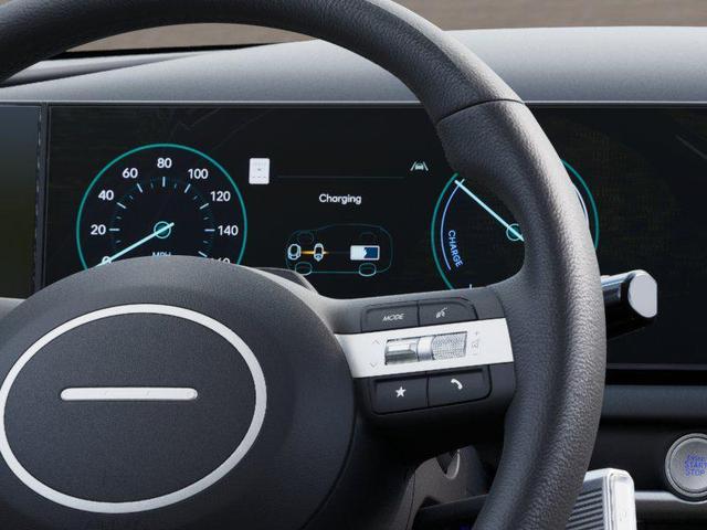 Photo of 2025 White Hyundai TUCSON Hybrid