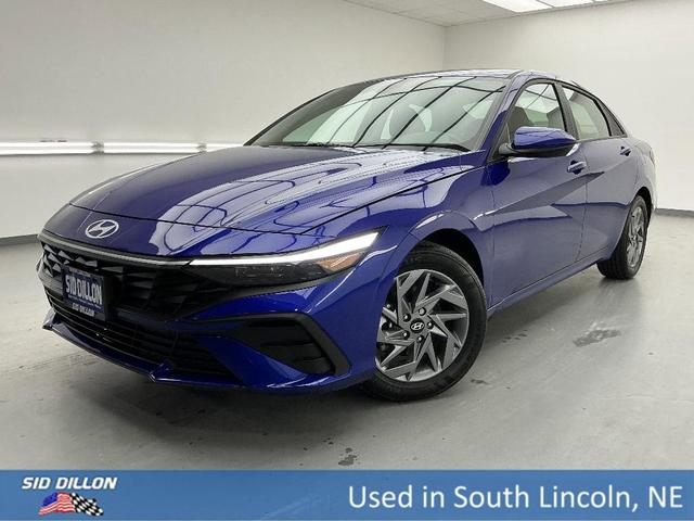 2024 Hyundai Elantra Hev