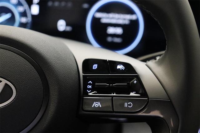 Photo of 2025 Black Hyundai ELANTRA HEV