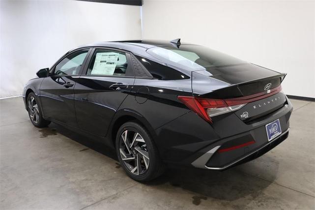 Photo of 2025 Black Hyundai ELANTRA HEV