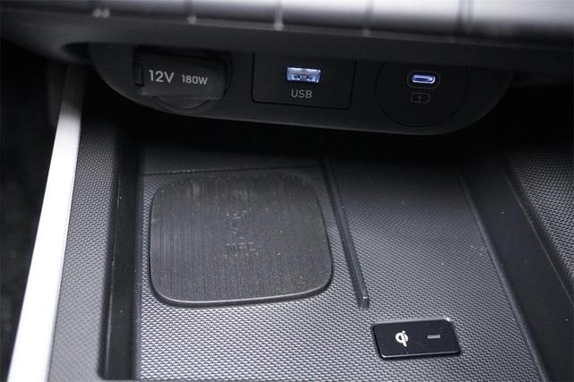 Photo of 2025 Black Hyundai ELANTRA HEV