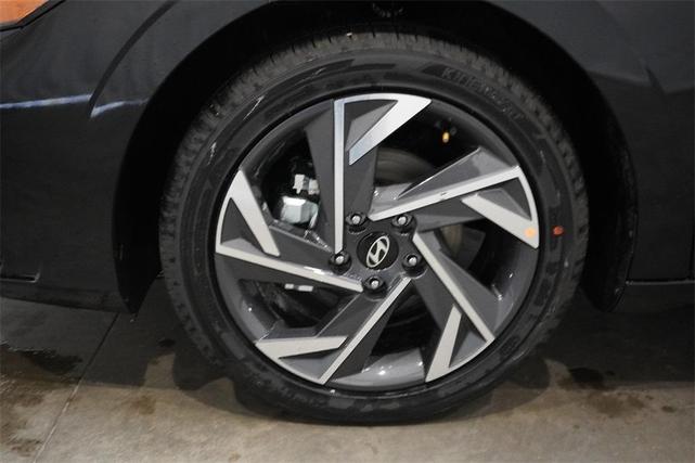 Photo of 2025 Black Hyundai ELANTRA HEV