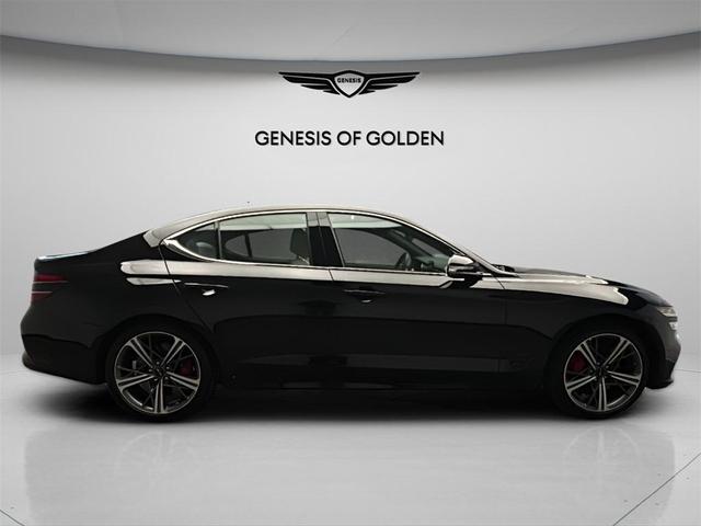 Photo of 2025 Vik Black Genesis G70