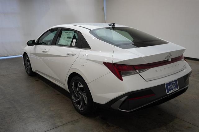 Photo of 2025 White Hyundai ELANTRA HEV