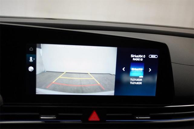 Photo of 2025 White Hyundai ELANTRA HEV