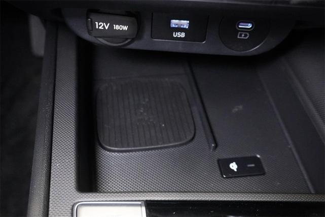 Photo of 2025 White Hyundai ELANTRA HEV
