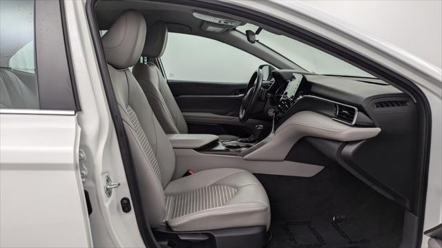 Photo of 2023 Ice Cap Toyota Camry