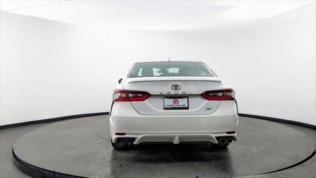 Photo of 2023 Ice Cap Toyota Camry