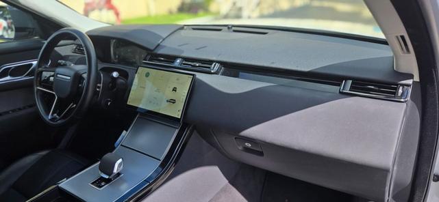Photo of 2024 Ethereal Frost Silver in Satin Finish Land Rover Range Rover Velar