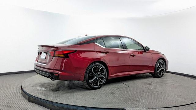 Photo of 2023 Scarlet Ember Tintcoat Nissan Altima