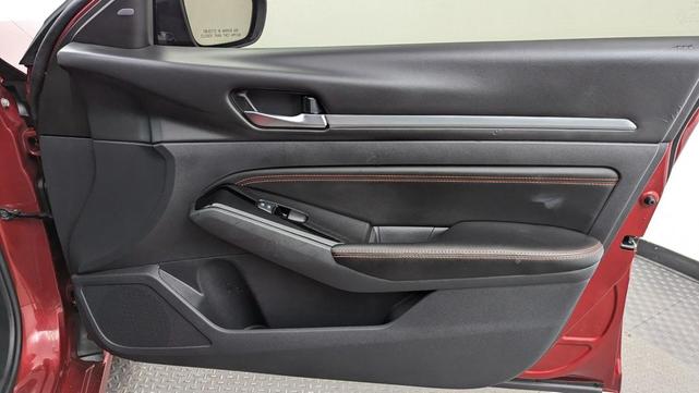 Photo of 2023 Scarlet Ember Tintcoat Nissan Altima