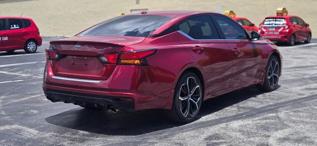 Photo of 2023 Scarlet Ember Tintcoat Nissan Altima