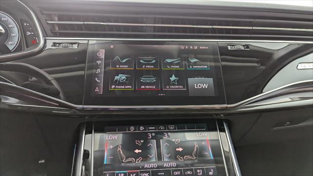 Photo of 2022 Mythos Black Metallic Audi Q7