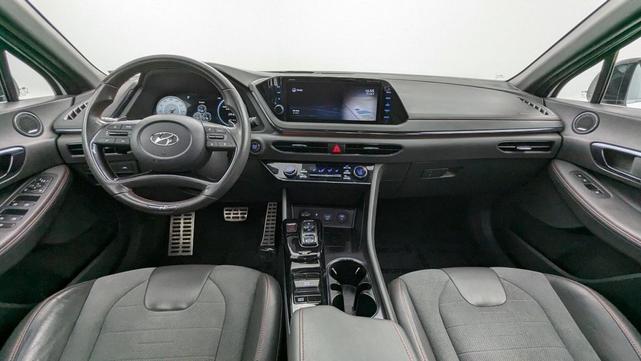 Photo of 2022 Quartz White Hyundai SONATA
