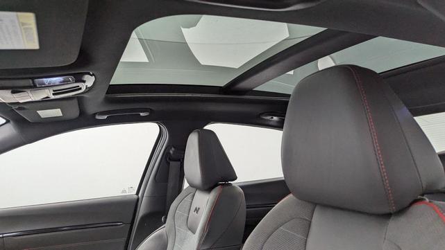 Photo of 2022 Quartz White Hyundai SONATA