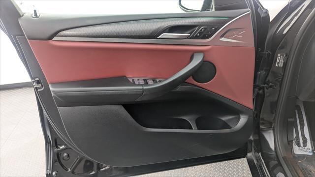 Photo of 2022 Black Sapphire Metallic BMW X3
