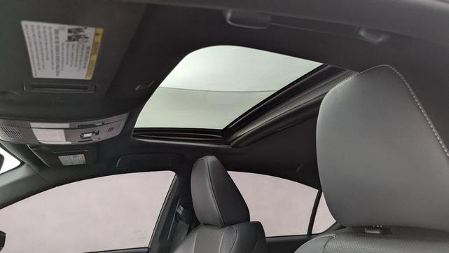Photo of 2022 Ultra White Lexus IS 350