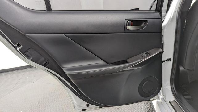 Photo of 2022 Ultra White Lexus IS 350