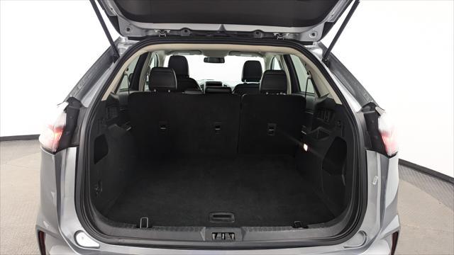 Photo of 2023 Silver Ford Edge