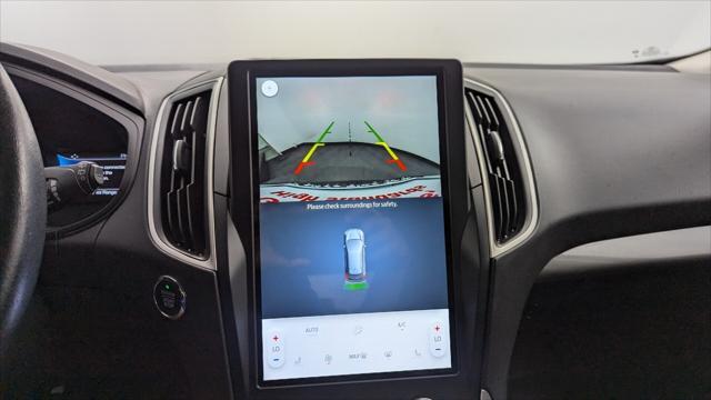 Photo of 2023 Silver Ford Edge