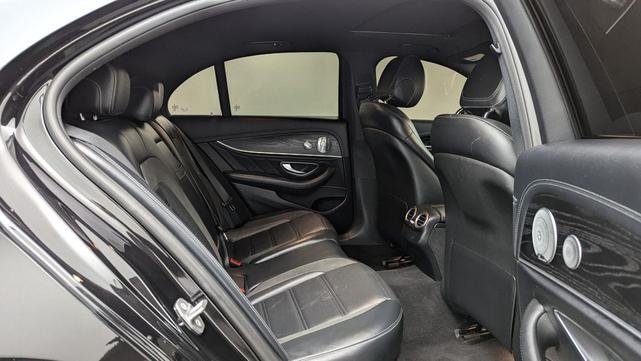 Photo of 2018 Obsidian Black Metallic Mercedes-Benz AMG E 43