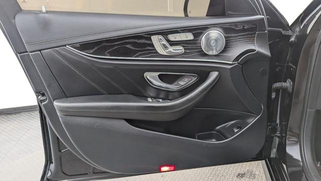 Photo of 2018 Obsidian Black Metallic Mercedes-Benz AMG E 43