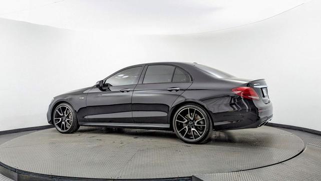 Photo of 2018 Obsidian Black Metallic Mercedes-Benz AMG E 43