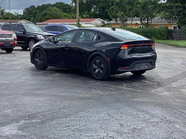 Photo of 2024 Midnight Black Metallic Toyota Prius
