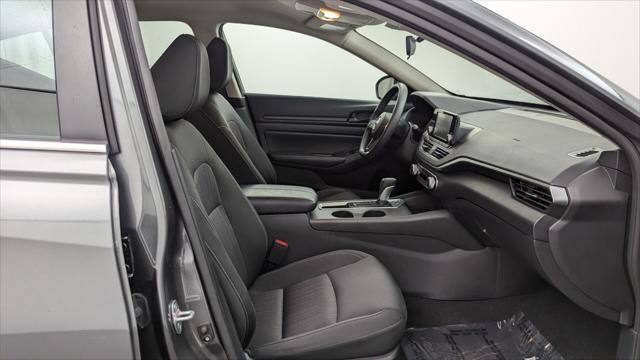 Photo of 2023 Gun Metallic Nissan Altima
